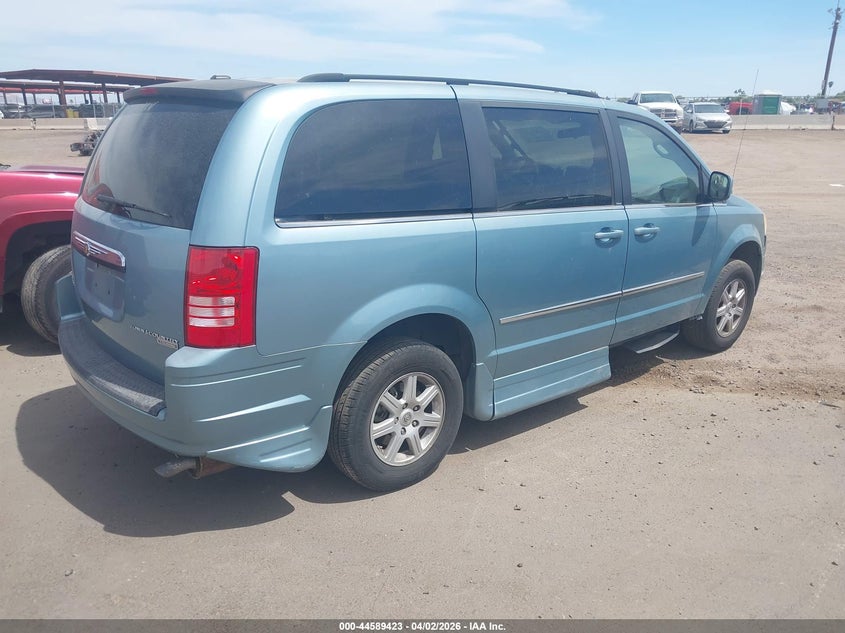 Vin: 2a4rr5d10ar243421, lot: 45086327, chrysler town & country touring 20104