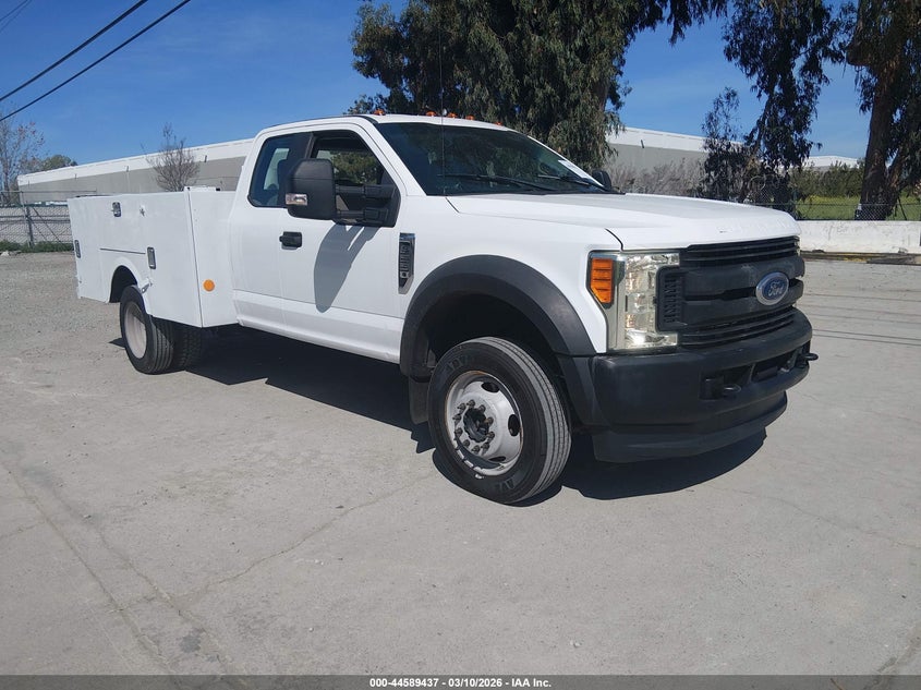 2017 Ford F-550 Chassis Xl/Xlt
