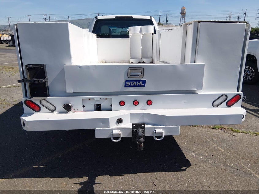 2017 Ford F-550 Chassis Xl/Xlt VIN: 1FD0X5HYXHED21548 Lot: 44589437