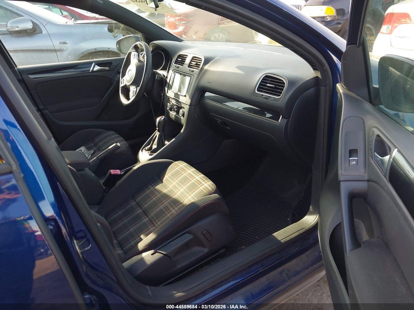 2011 Volkswagen Gti 4-Door