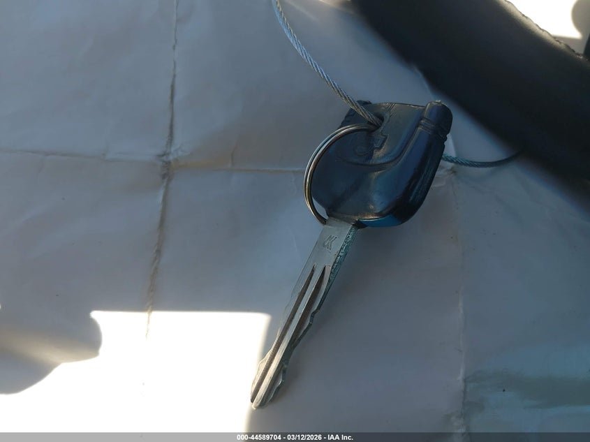 2001 Nissan Pathfinder Xe VIN: JN8AR09X21W580140 Lot: 44589704