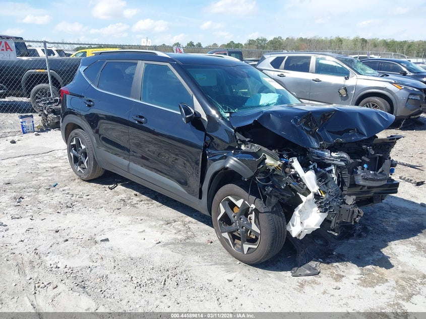 KNDER2AA1R7567949 KIA SELTOS Photo 1