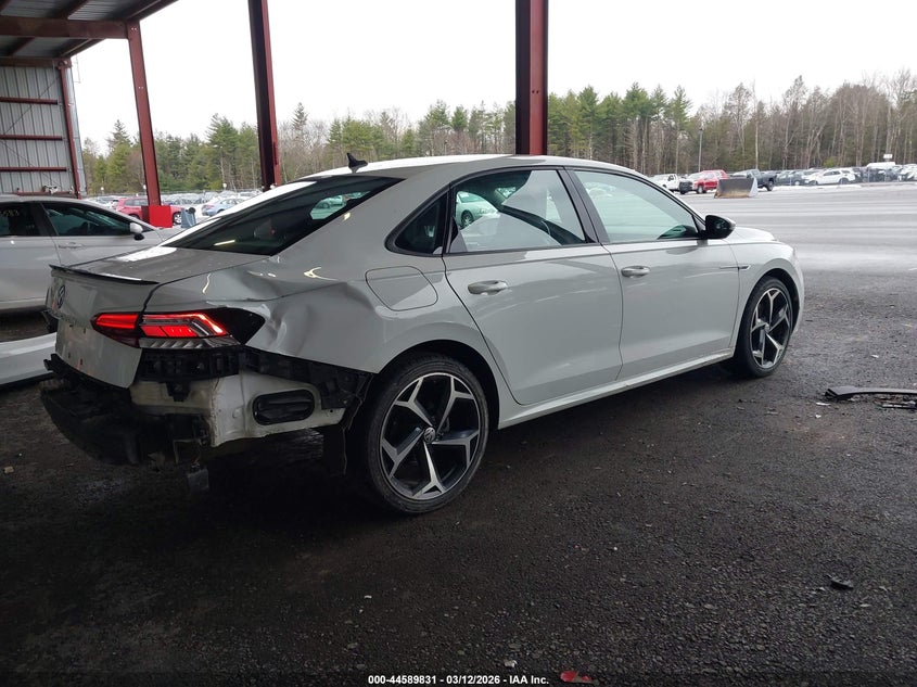 2020 Volkswagen Passat 2.0T R-Line