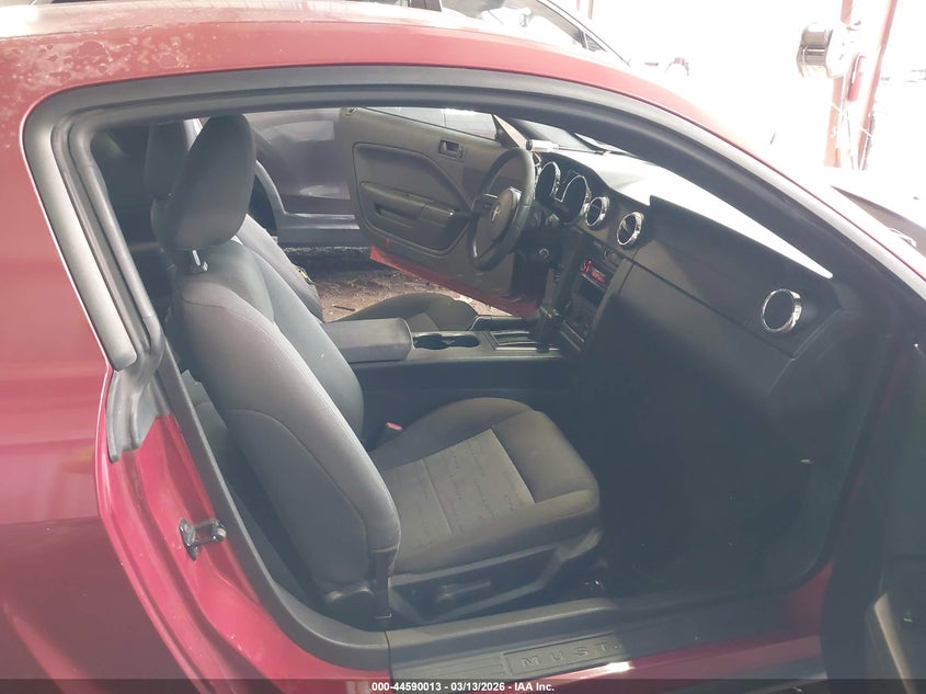 2006 Ford Mustang V6