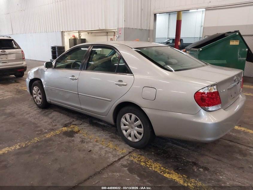 2005 Toyota Camry Le