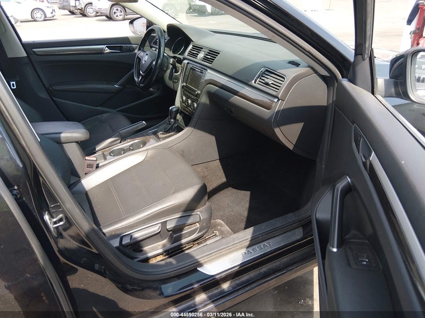 2017 Volkswagen Passat 1.8T Se