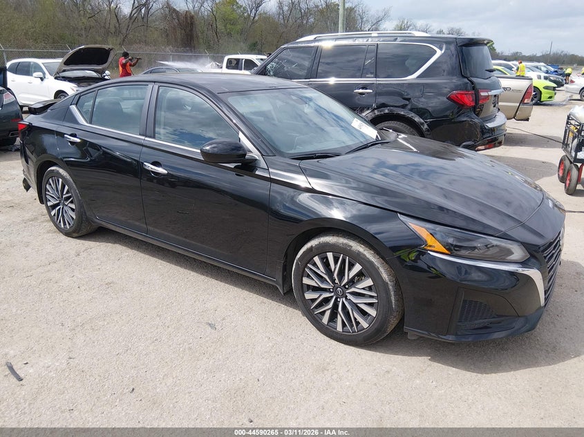 2023 Nissan Altima Sv Fwd