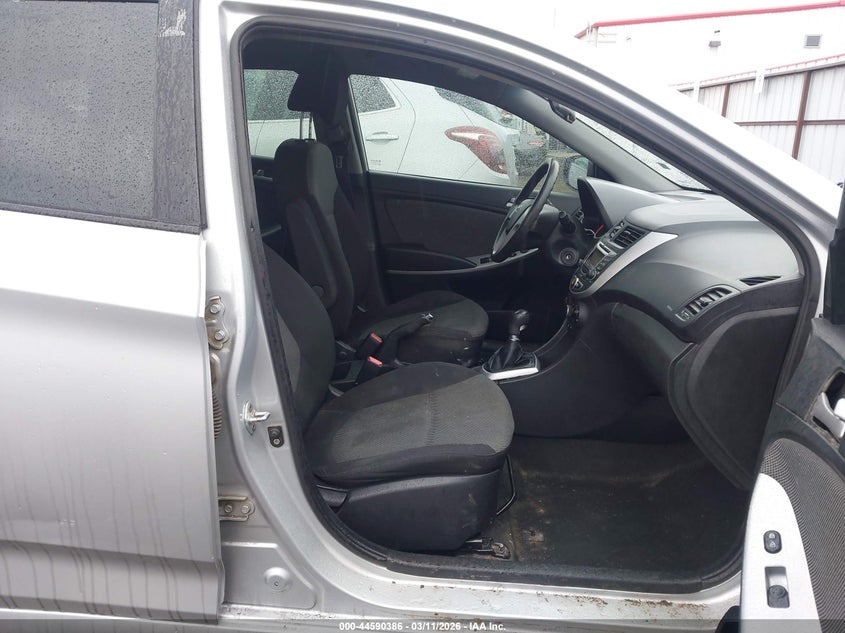 2012 Hyundai Accent Gs