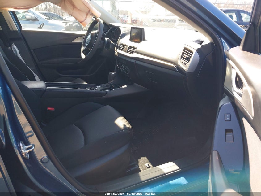 2018 Mazda Mazda3 Sport