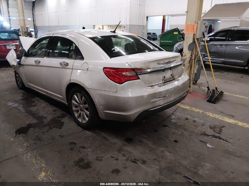 2014 Chrysler 200 Limited