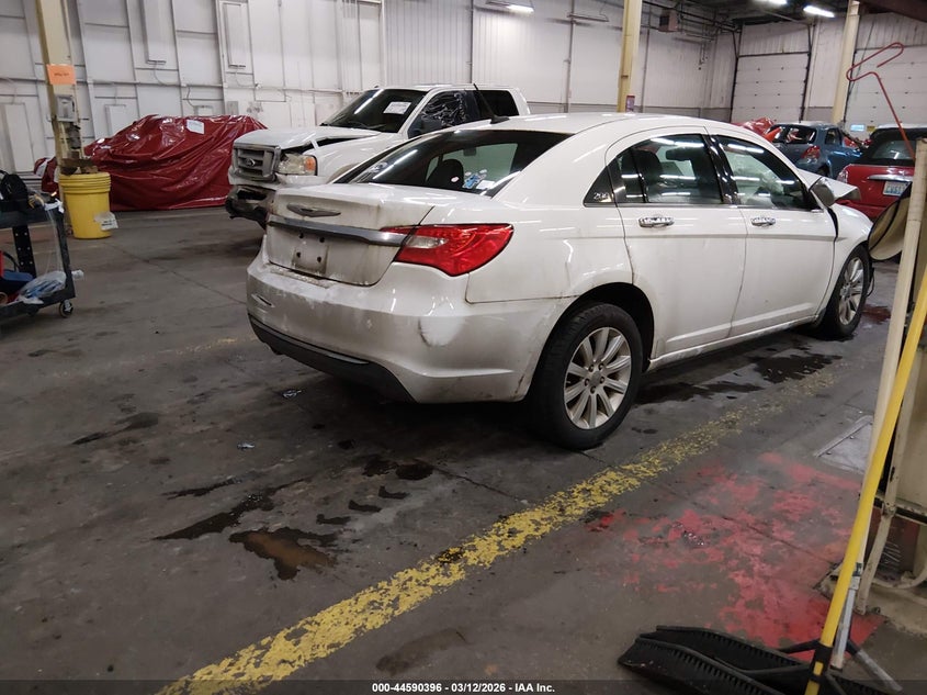 2014 Chrysler 200 Limited