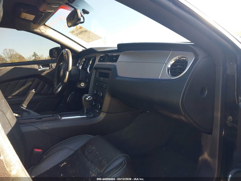 2012 Ford Mustang V6 Premium