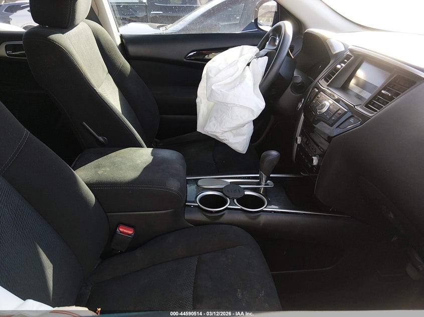 2015 Nissan Pathfinder S