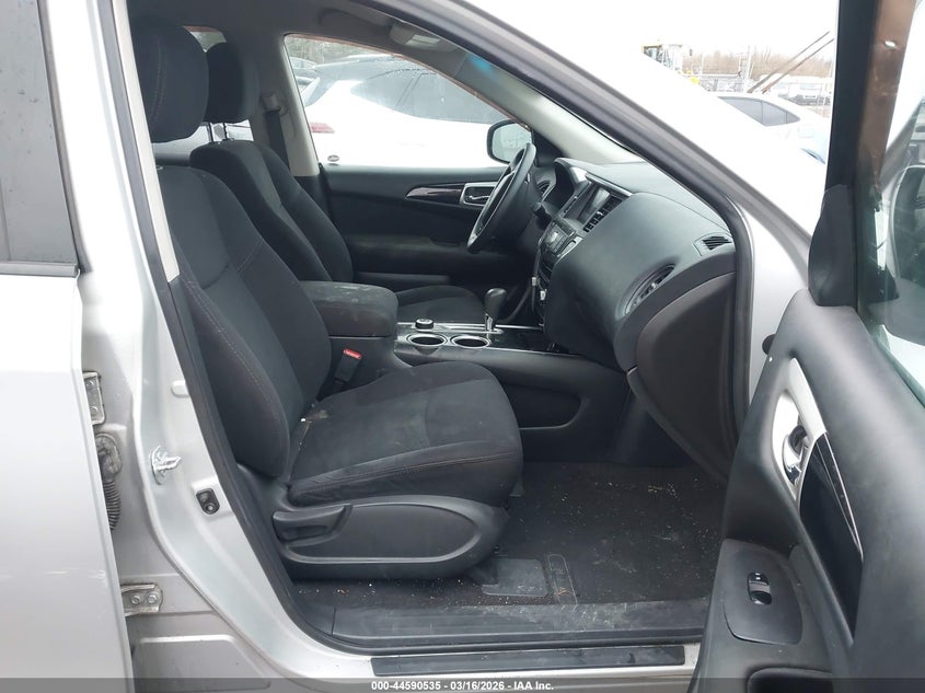 2015 Nissan Pathfinder S