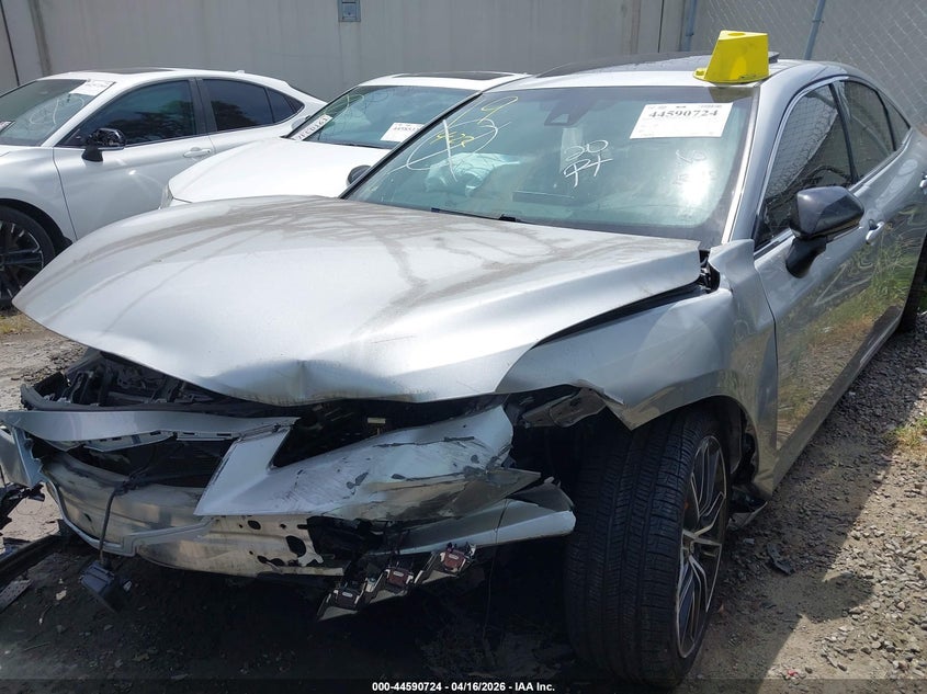 2019 Toyota Avalon Xse