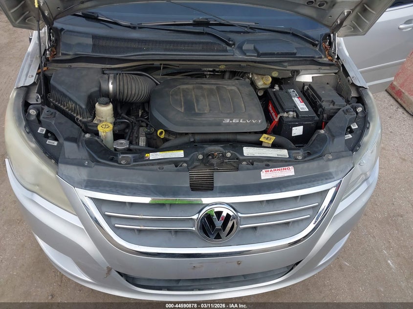 2011 Volkswagen Routan Se VIN: 2V4RW3DG9BR642665 Lot: 44590878