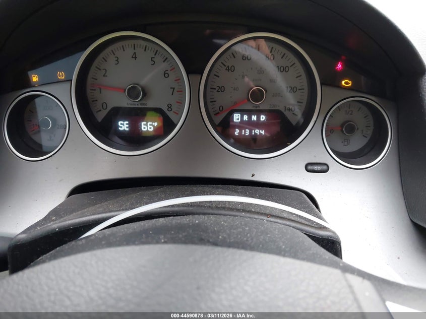 2011 Volkswagen Routan Se VIN: 2V4RW3DG9BR642665 Lot: 44590878