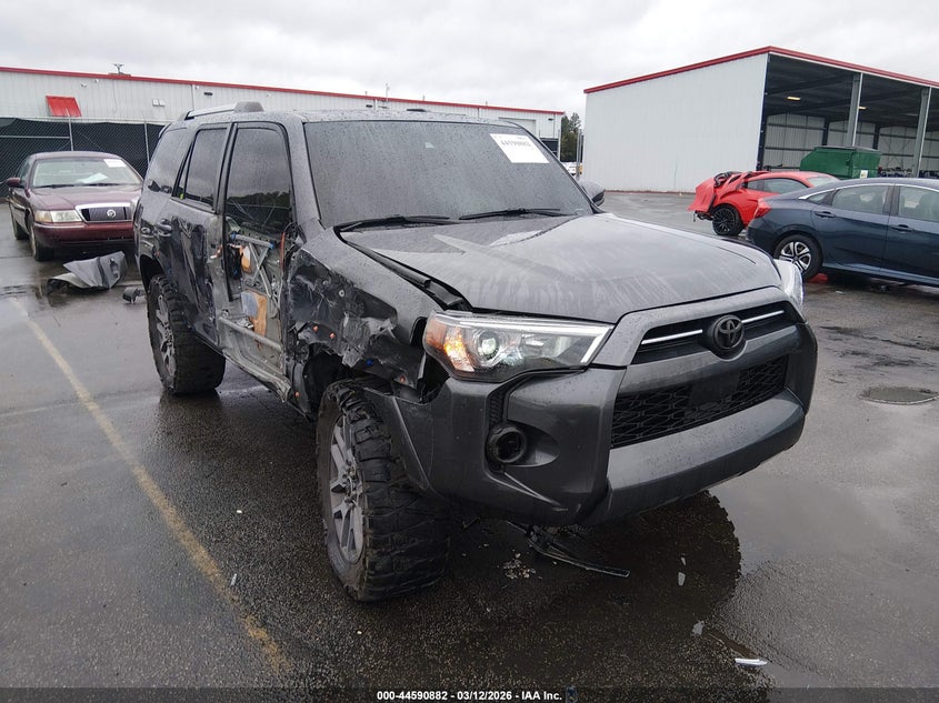 2022 TOYOTA 4RUNNER SR5 PREMIUM