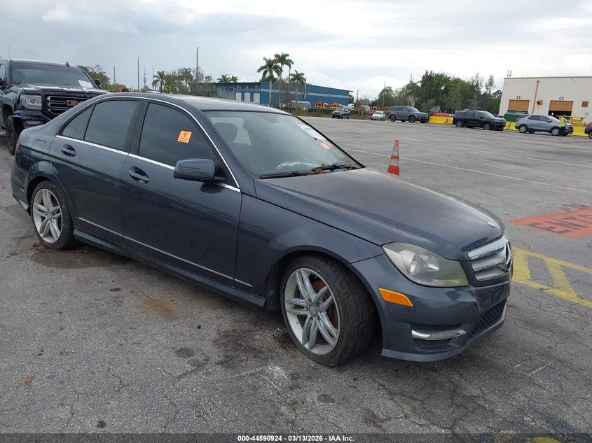 2013 Mercedes-Benz C 250 Sport
