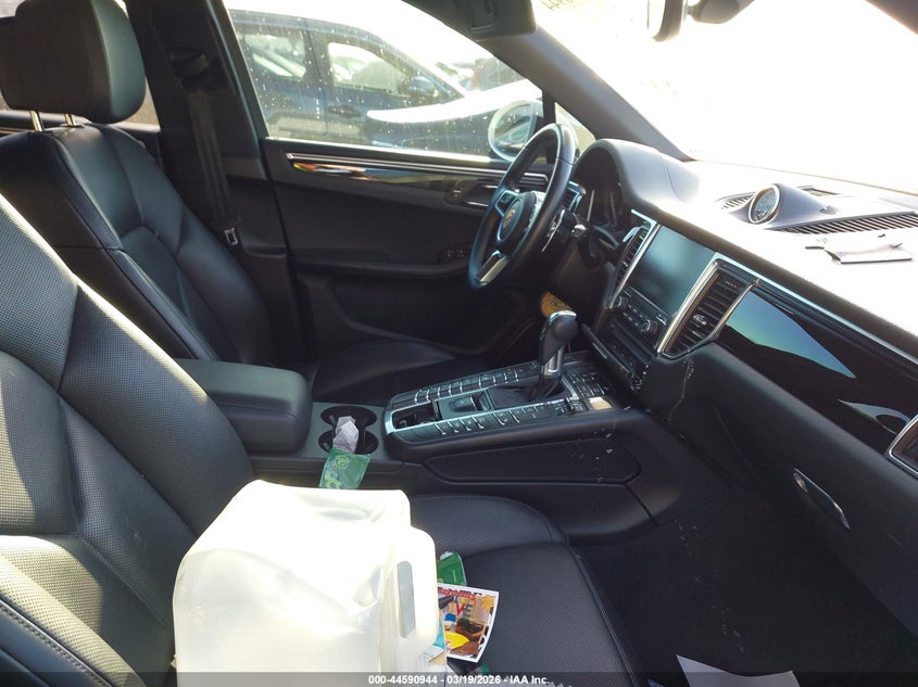 2018 Porsche Macan Sport Edition