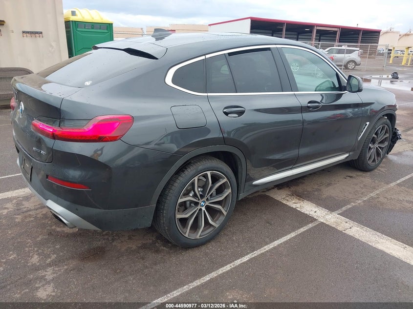 2022 BMW X4 xDrive30I