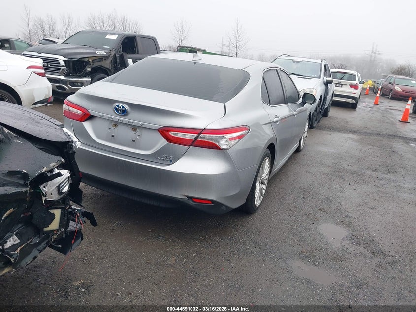 2019 Toyota Camry Hybrid Xle