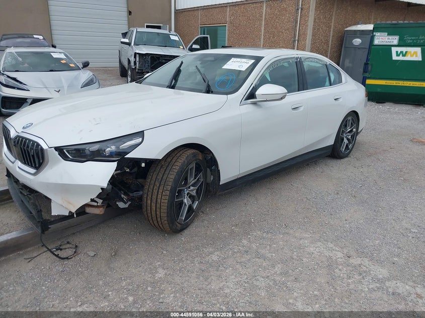 Vin: wby63hg02tcv23611, lot: 45087960, bmw i5 edrive40 20262