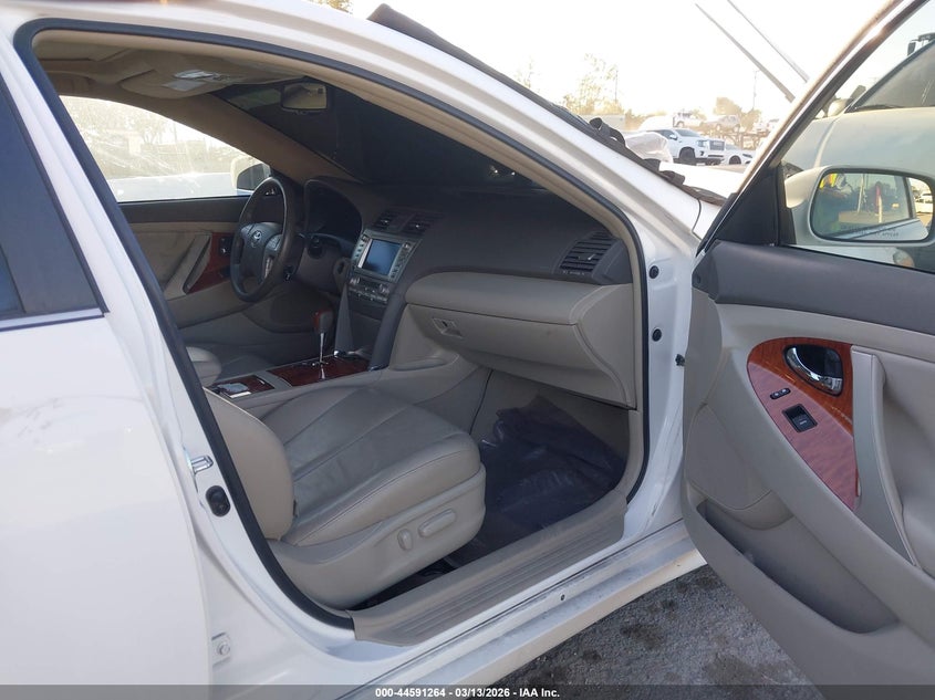 2011 Toyota Camry Xle V6