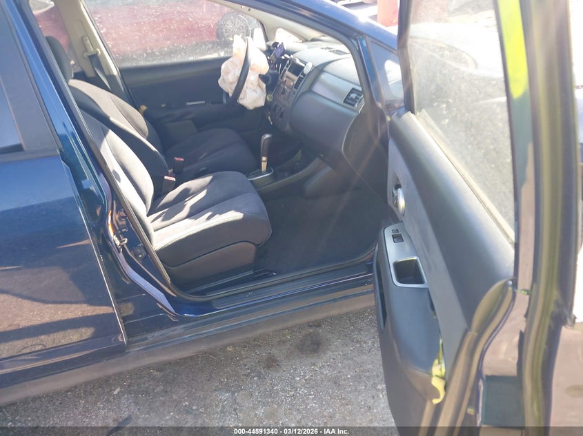 2009 Nissan Versa 1.8S