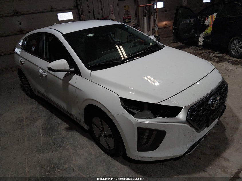 2022 Hyundai Ioniq Hybrid Se