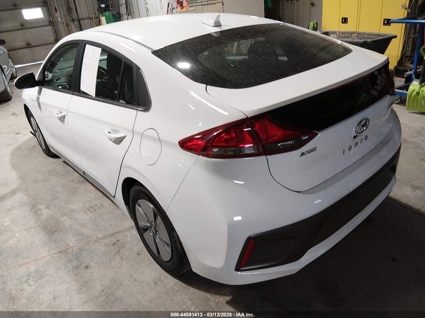 2022 Hyundai Ioniq Hybrid Se