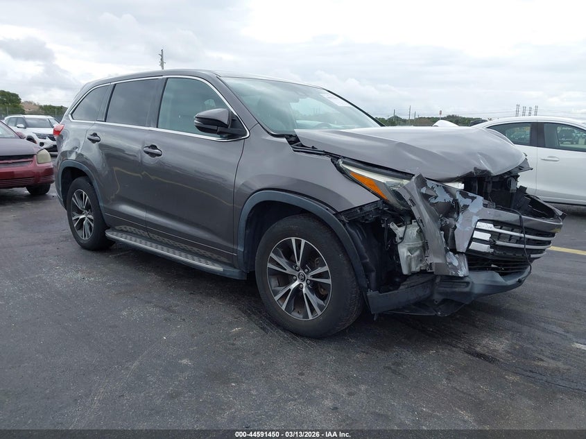 2018 Toyota Highlander Le