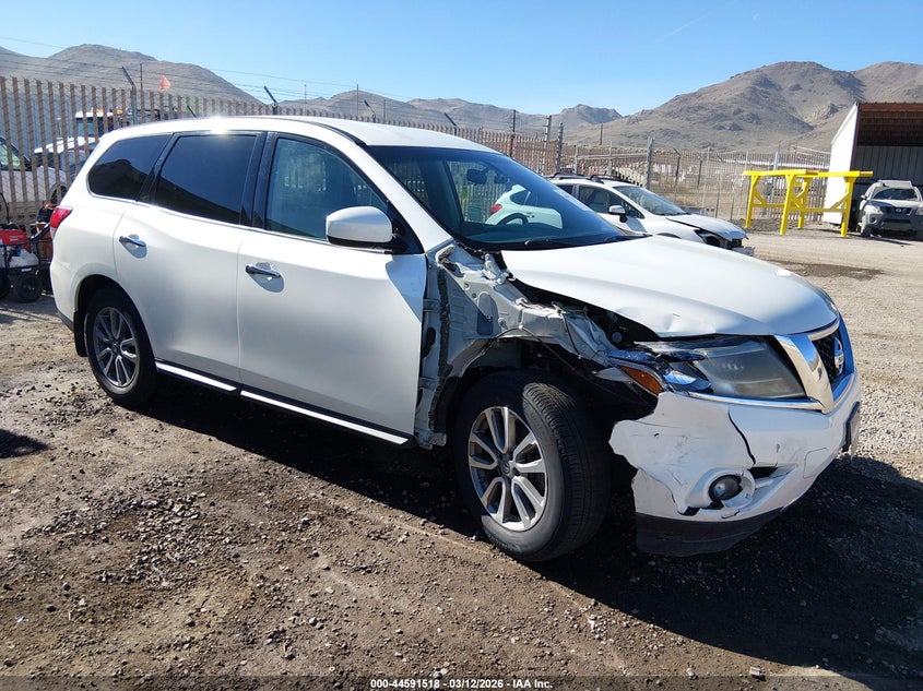2015 Nissan Pathfinder S