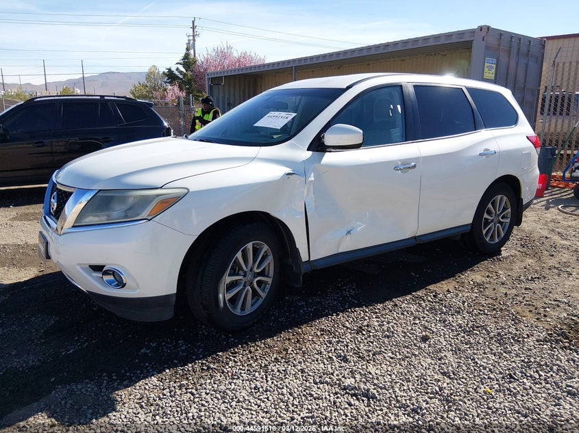 2015 Nissan Pathfinder S