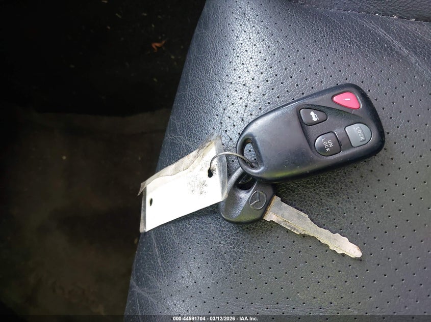 2003 Mazda Mx-5 Miata Cloth/Ls/Se/Shinsen VIN: JM1NB353230308120 Lot: 44591704