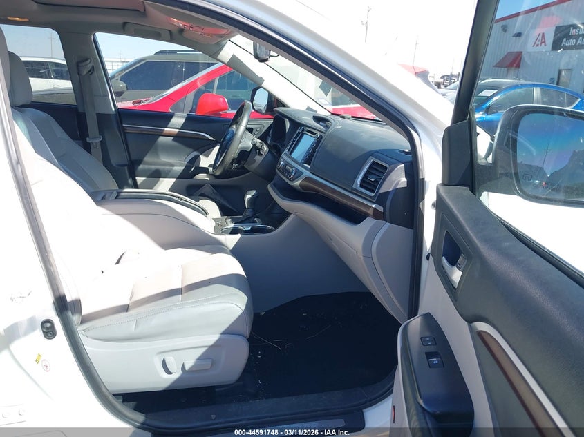 2015 Toyota Highlander Limited V6