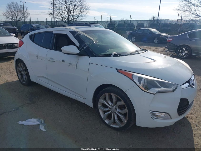 2013 Hyundai Veloster Base W/Gray