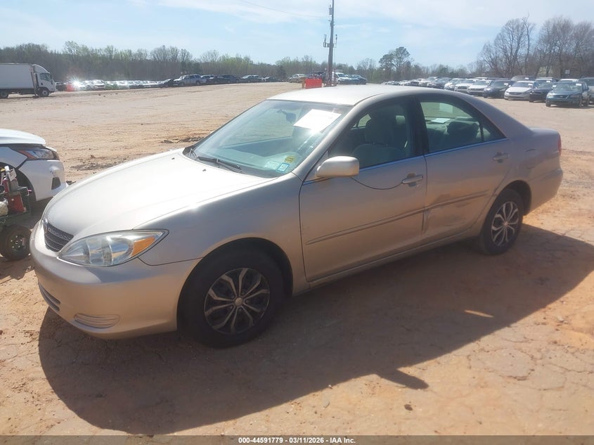 2004 Toyota Camry Le