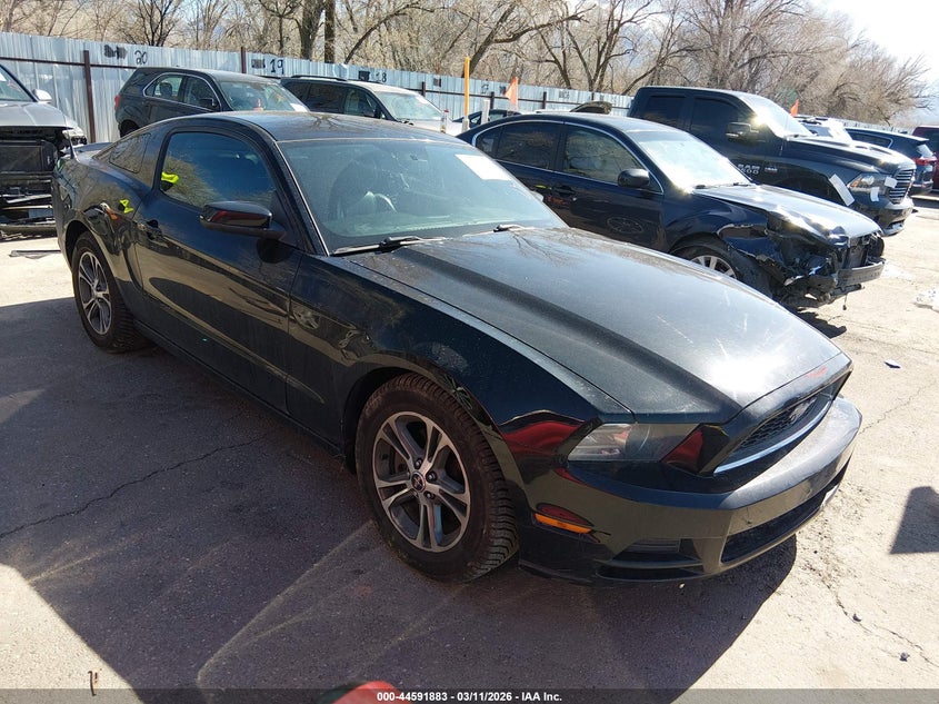 2013 Ford Mustang V6/V6 Premium