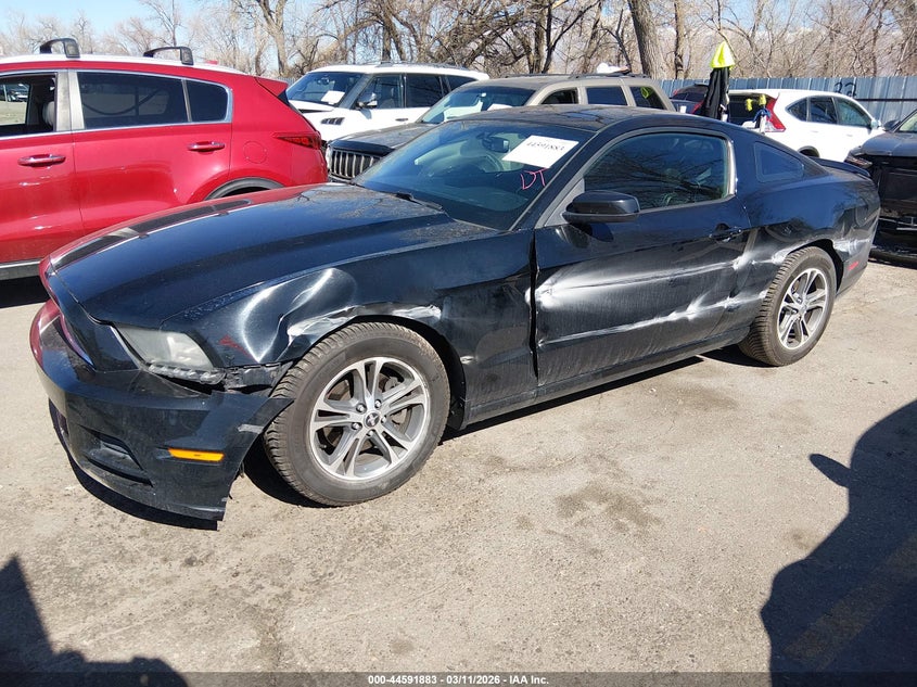 2013 Ford Mustang V6/V6 Premium