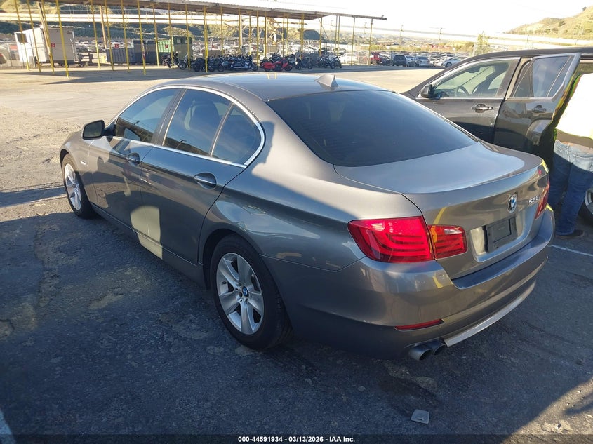2011 BMW 528I