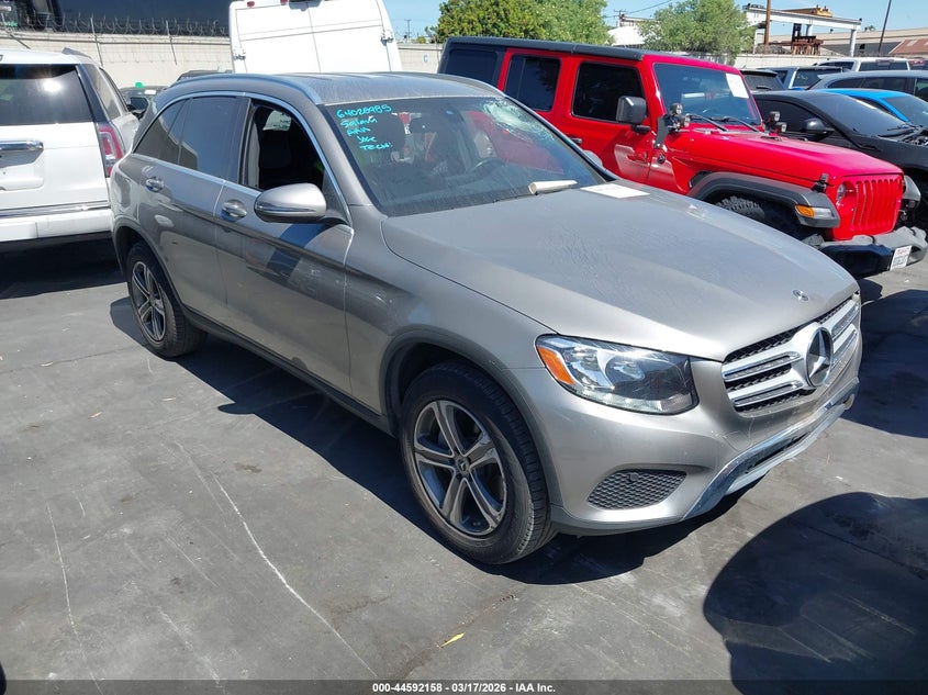 2019 MERCEDES-BENZ GLC 300
