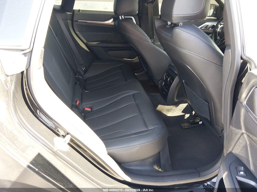 2023 BMW I4 auction photo 8