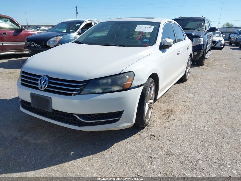 2014 Volkswagen Passat 1.8T Se
