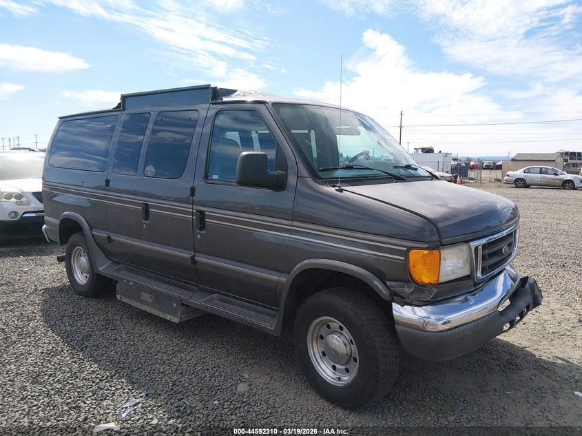 2005 Ford E-350 Super Duty Chateau/Xl/Xlt