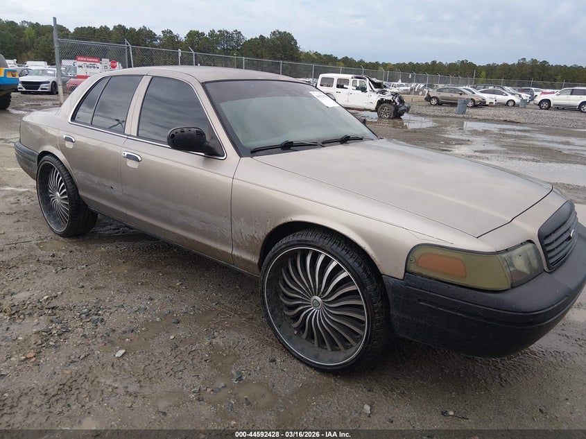 2004 FORD CROWN VICTORIA POLICE