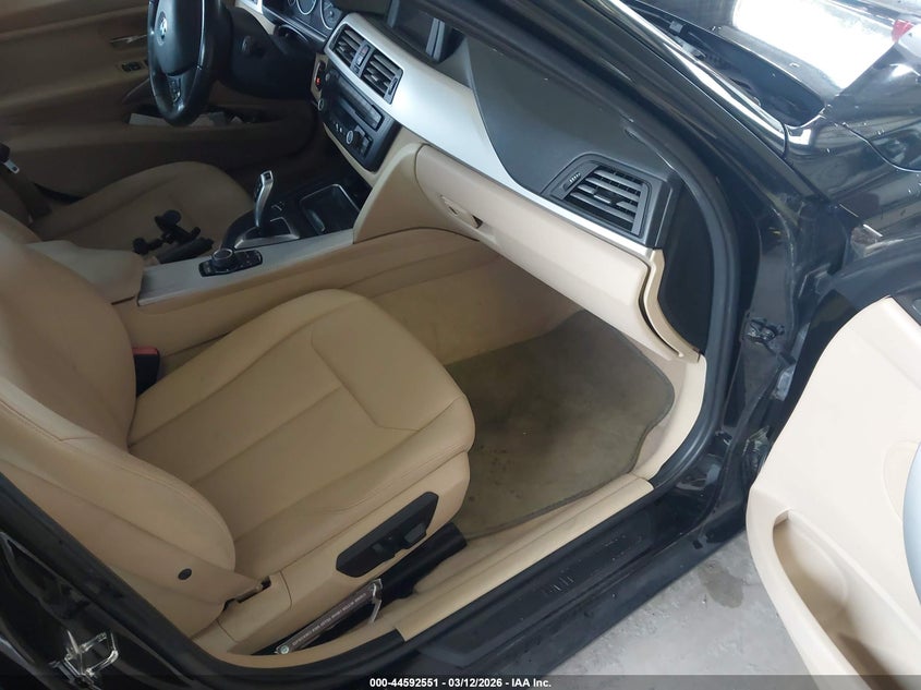 2012 BMW 3er 2.0 328I black Lot 111044592551 Vin WBA3A5C52CF347259