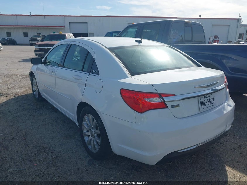 Vin: 1c3bc1fg8bn553208, lot: 45089580, chrysler 200 touring 20113