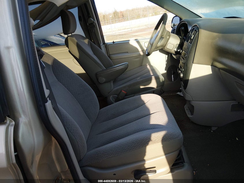 2005 Dodge Grand Caravan Se