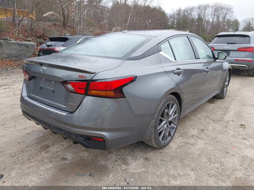 2023 Nissan Altima Sr Vc-Turbo Fwd